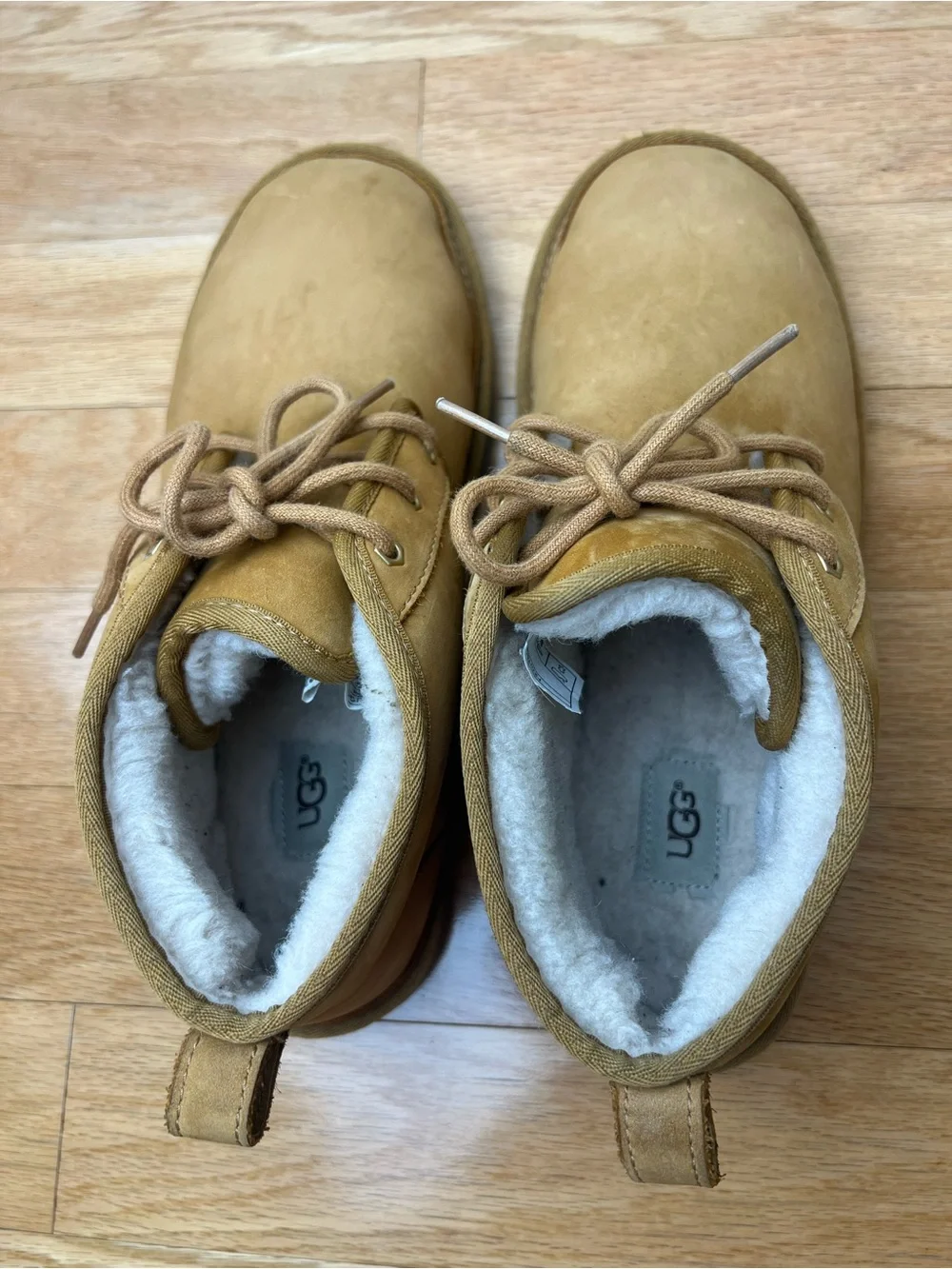 UGG Men’s Neumel Waterproof Chukka Boots in Chestnut Tan Size 11